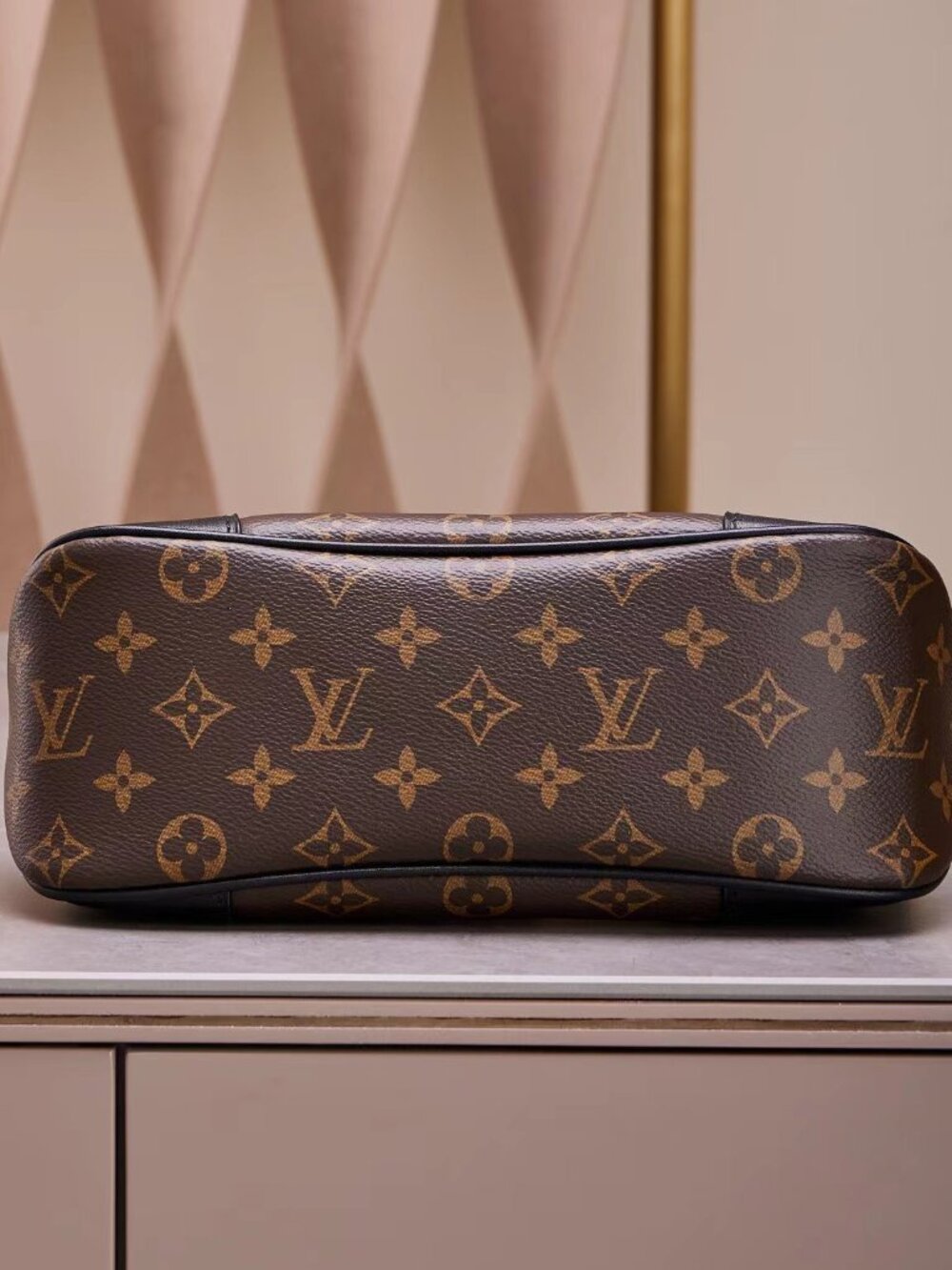 🍷LV Boulogne Bag with gold chain and black leather strap - Picture 6 of 7